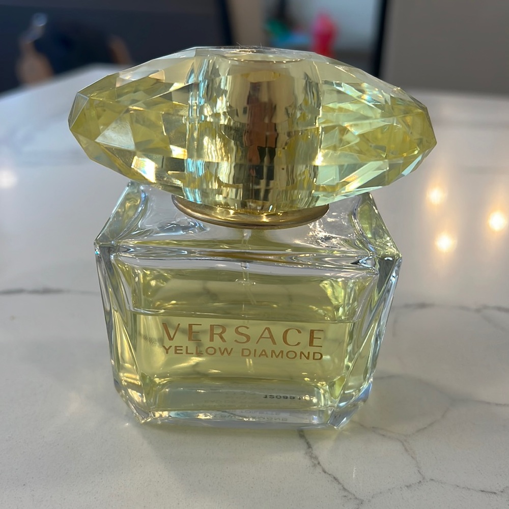 Versace Yellow Diamond EAU Toilette